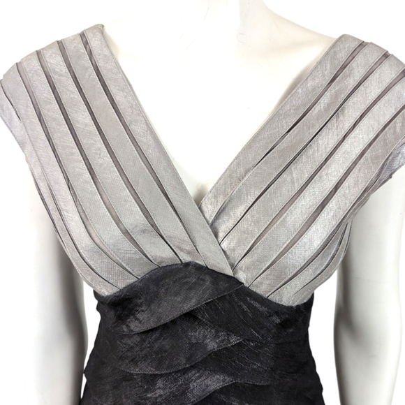 Adrianna Papell Tiered Cocktail Party Dress Silver Womens 6 Gray Cap Sleeve - Picture 2 of 13